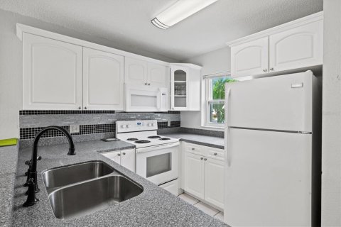 Condominio en venta en Punta Gorda, Florida, 2 dormitorios, 79.9 m2 № 1800201 - foto 7