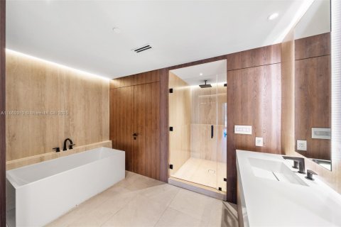 Condo in Key Biscayne, Florida, 3 bedrooms  № 1961099 - photo 25