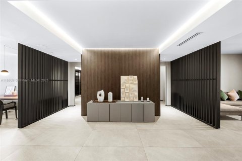 Condo in Key Biscayne, Florida, 3 bedrooms  № 1961099 - photo 2