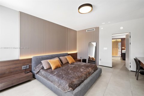 Condo in Key Biscayne, Florida, 3 bedrooms  № 1961099 - photo 21