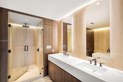 Condo in Key Biscayne, Florida, 3 bedrooms  № 1961099 - photo 26