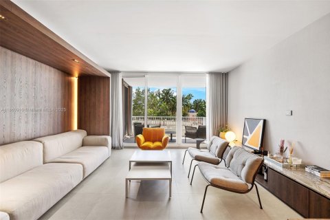 Condo in Key Biscayne, Florida, 3 bedrooms  № 1961099 - photo 5