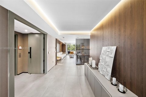 Condo in Key Biscayne, Florida, 3 bedrooms  № 1961099 - photo 3