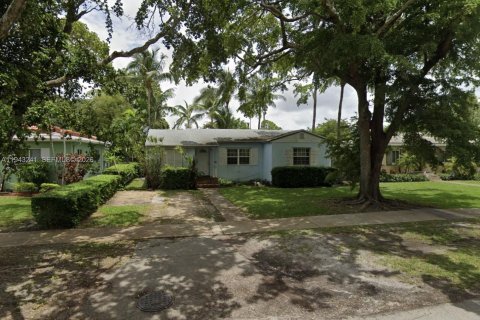 Casa en Miami Springs, Florida 3 dormitorios, 129.51 m2 № 2000241