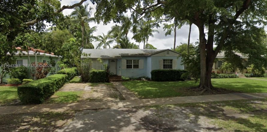 Casa en Miami Springs, Florida 3 dormitorios, 129.51 m2 № 2000241