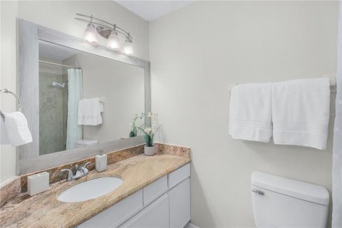 Condo in Altamonte Springs, Florida, 2 bedrooms  № 2201832 - photo 14