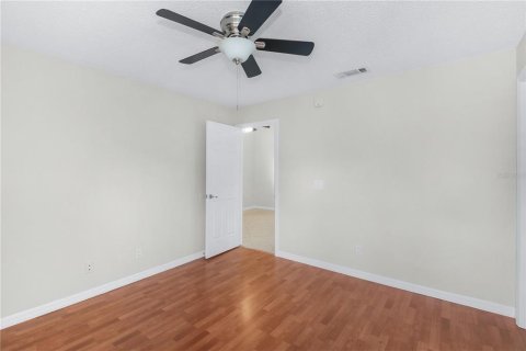 Condo in Altamonte Springs, Florida, 2 bedrooms  № 2201832 - photo 15