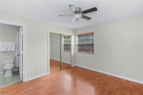 Condo in Altamonte Springs, Florida, 2 bedrooms  № 2201832 - photo 13