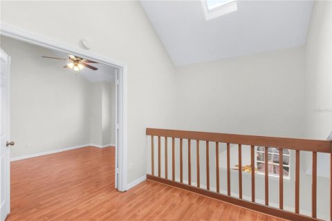 Condo in Altamonte Springs, Florida, 2 bedrooms  № 2201832 - photo 17