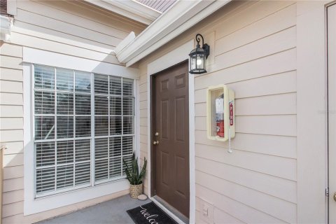Condo in Altamonte Springs, Florida, 2 bedrooms  № 2201832 - photo 2