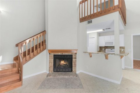Condo in Altamonte Springs, Florida, 2 bedrooms  № 2201832 - photo 8