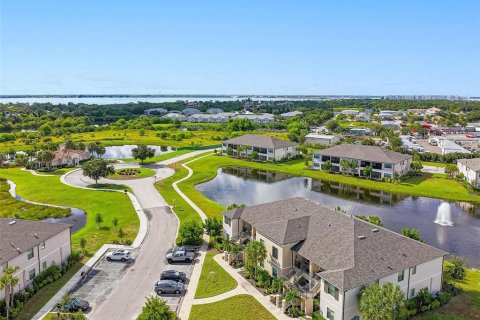Copropriété à vendre à Port Charlotte, Floride: 2 chambres, 151.71 m2 № 2356739 - photo 5