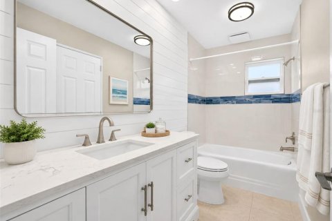 Villa ou maison à vendre à Madeira Beach, Floride: 2 chambres, 148.18 m2 № 2314325 - photo 29