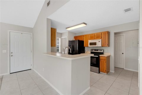 Condominio en venta en Casselberry, Florida, 3 dormitorios, 106.93 m2 № 1780800 - foto 9
