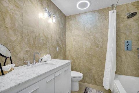 Condominio en venta en Kissimmee, Florida, 2 dormitorios, 102.56 m2 № 1832855 - foto 20