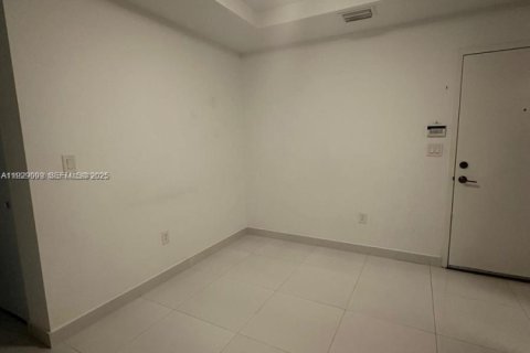 Copropriété à vendre à Miami, Floride: 2 chambres, 91.97 m2 № 1987336 - photo 6