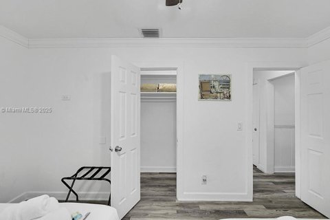 Купить виллу или дом в Уэст-Палм-Бич, Флорида 2 спальни, 84.17м2, № 1956066 - фото 16