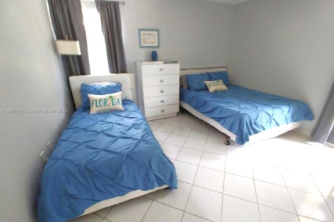 Condominio en venta en Sunny Isles Beach, Florida, 2 dormitorios, 84.26 m2 № 2012833 - foto 13