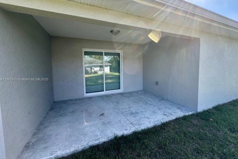 Casa en alquiler en Lehigh Acres, Florida, 3 dormitorios, 152.36 m2 № 1975620 - foto 10