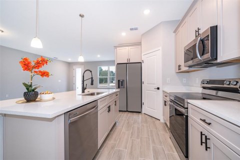 House in Ocala, Florida 4 bedrooms, 155.52 sq.m. № 1562547 - photo 6