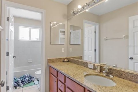 Casa en venta en Bradenton, Florida, 4 dormitorios, 303.79 m2 № 2157649 - foto 29