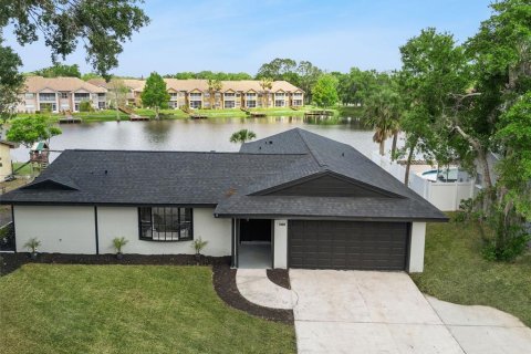 House in Kissimmee, Florida 4 bedrooms, 173.17 sq.m. № 2230086