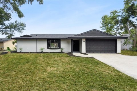 House in Kissimmee, Florida 4 bedrooms, 173.17 sq.m. № 2230086 - photo 2