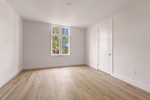 Condo in Palm Beach Shores, Florida, 3 bedrooms  № 2190926 - photo 28