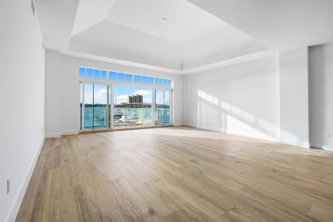 Condo in Palm Beach Shores, Florida, 3 bedrooms  № 2190926 - photo 21