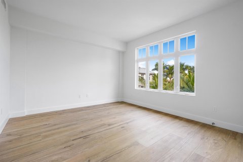 Condo in Palm Beach Shores, Florida, 3 bedrooms  № 2190926 - photo 27