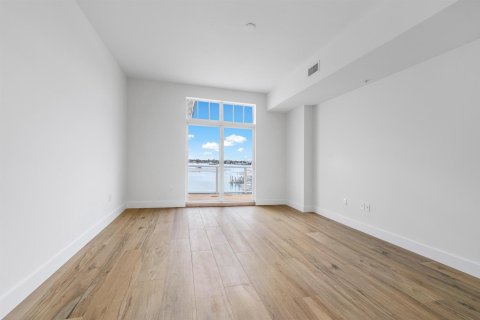 Condo in Palm Beach Shores, Florida, 3 bedrooms  № 2190926 - photo 23