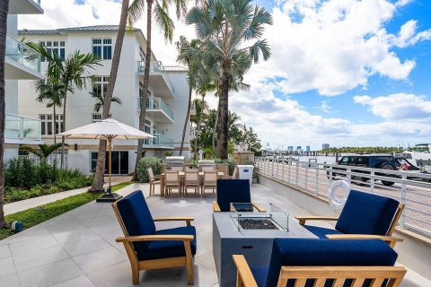 Condo in Palm Beach Shores, Florida, 3 bedrooms  № 2190926 - photo 8