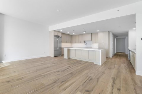 Condo in Palm Beach Shores, Florida, 3 bedrooms  № 2190926 - photo 19