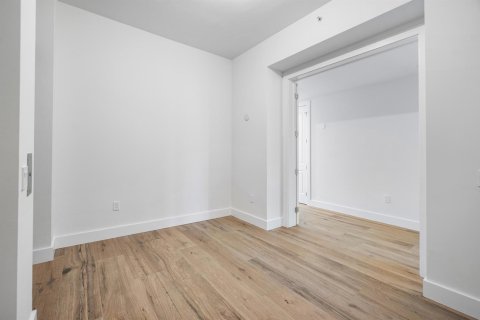 Condo in Palm Beach Shores, Florida, 3 bedrooms  № 2190926 - photo 29