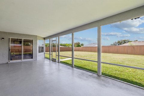 Casa en venta en Port St. Lucie, Florida, 3 dormitorios, 176.51 m2 № 2382918 - foto 27
