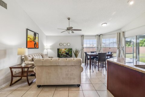 Casa en venta en Port St. Lucie, Florida, 3 dormitorios, 176.51 m2 № 2382918 - foto 20