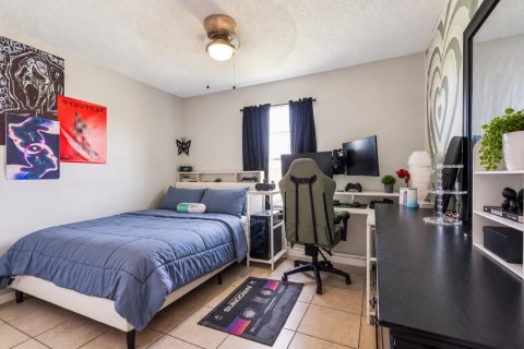 Casa en venta en Port St. Lucie, Florida, 3 dormitorios, 176.51 m2 № 2382918 - foto 23