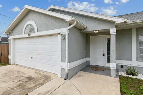 Casa en venta en Port St. Lucie, Florida, 3 dormitorios, 176.51 m2 № 2382918 - foto 3