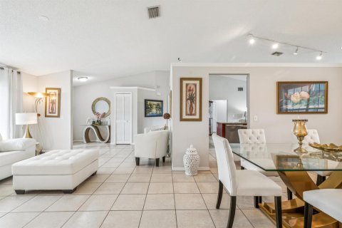 Casa en venta en Port St. Lucie, Florida, 3 dormitorios, 176.51 m2 № 2382918 - foto 9