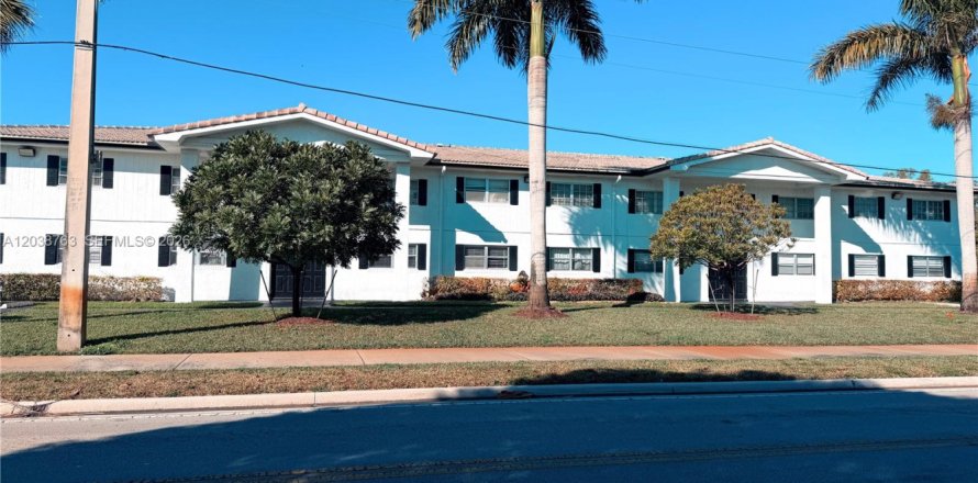 Condo in Coral Springs, Florida, 1 bedroom  № 2176871