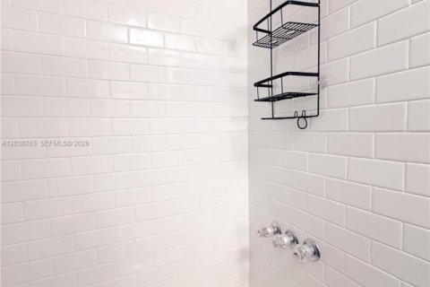 Condo in Coral Springs, Florida, 1 bedroom  № 2176871 - photo 20