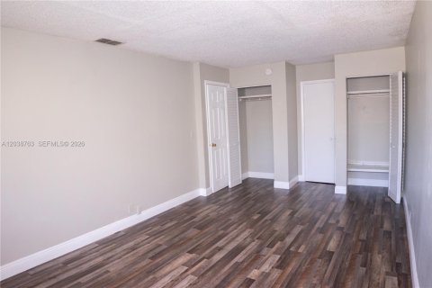 Condo in Coral Springs, Florida, 1 bedroom  № 2176871 - photo 7