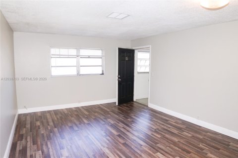 Condo in Coral Springs, Florida, 1 bedroom  № 2176871 - photo 4