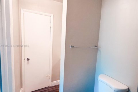 Condo in Coral Springs, Florida, 1 bedroom  № 2176871 - photo 14