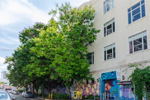 Condominio en alquiler en Miami, Florida, 1 dormitorio, 100.43 m2 № 2077005 - foto 9