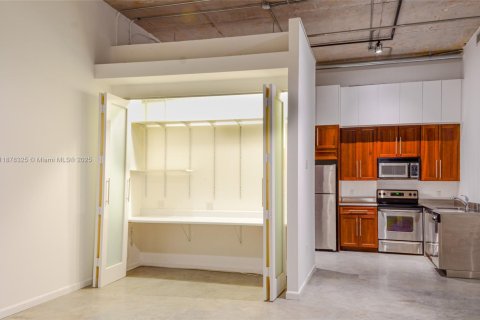 Condo à Miami, Floride, 1 chambre  № 2077005