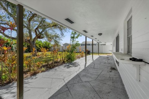 Villa ou maison à vendre à New Smyrna Beach, Floride: 3 chambres, 115.66 m2 № 1587324 - photo 18