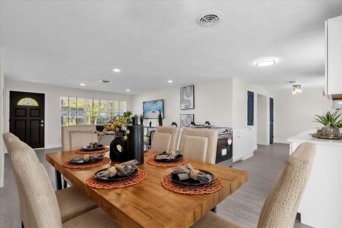 Villa ou maison à vendre à New Smyrna Beach, Floride: 3 chambres, 115.66 m2 № 1587324 - photo 4