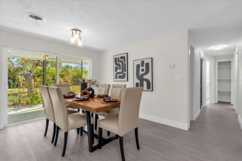 Villa ou maison à vendre à New Smyrna Beach, Floride: 3 chambres, 115.66 m2 № 1587324 - photo 3