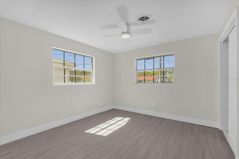 Villa ou maison à vendre à New Smyrna Beach, Floride: 3 chambres, 115.66 m2 № 1587324 - photo 11